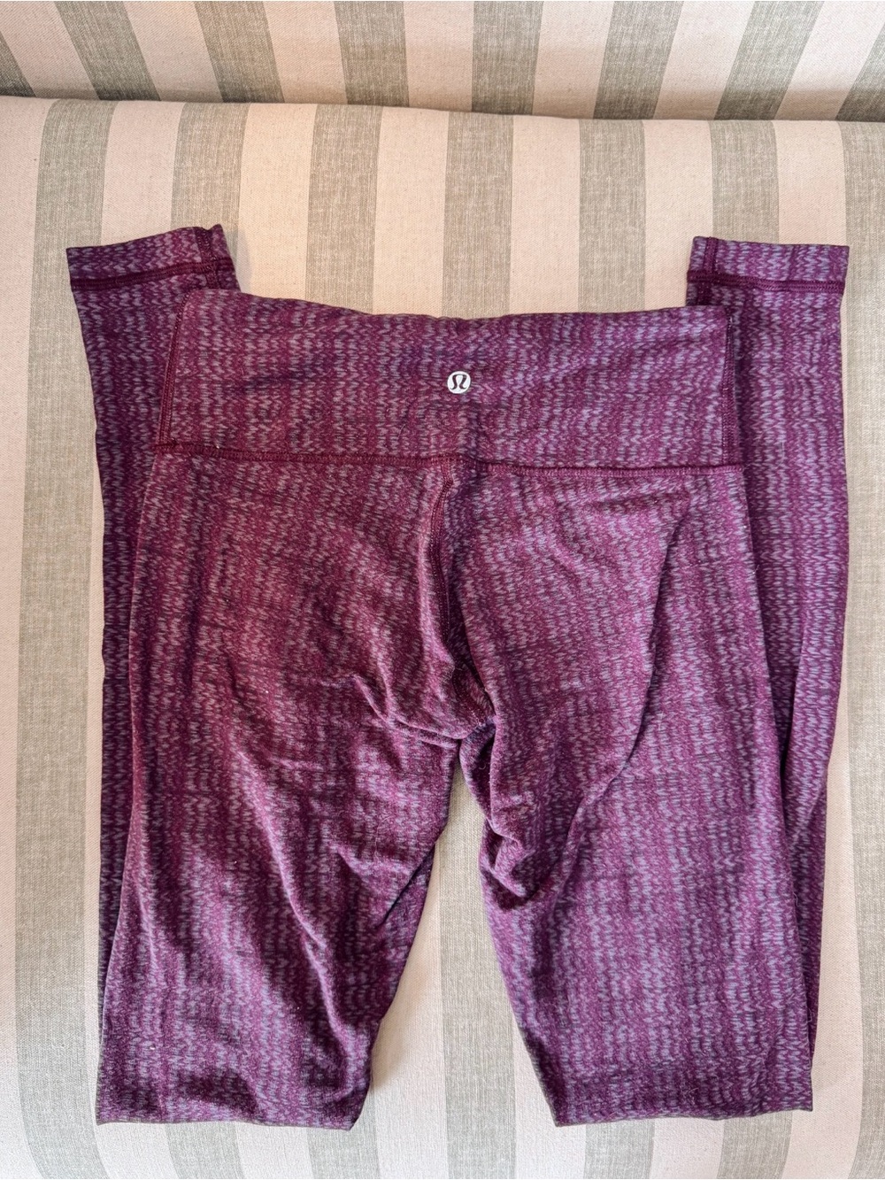 Lululemon Women’s Purple Patterned Active Leggings Size 4